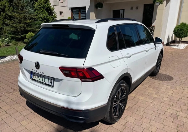 Volkswagen Tiguan cena 125999 przebieg: 19000, rok produkcji 2021 z Konin małe 137